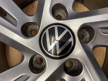 Load image into Gallery viewer, 1x Alufelge 17 Zoll 7.5" 5x112 51ET Glanz Silber 5H0601025AF VW I Rim Wheel FEL6823572485he