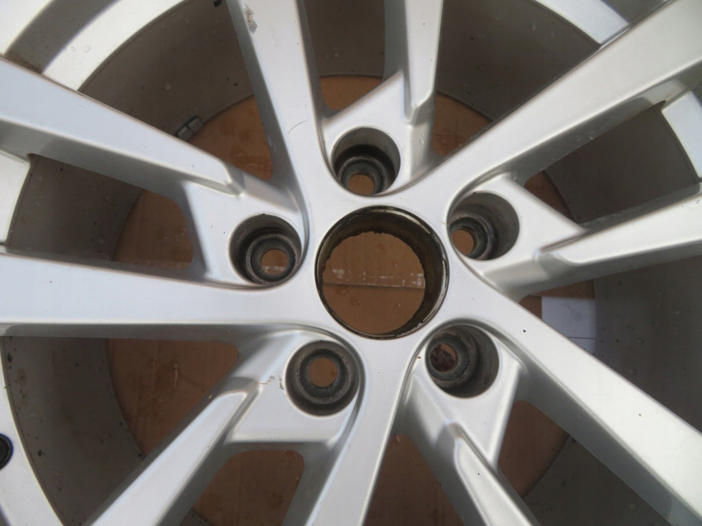 1x Alufelge 17 Zoll 7.5" 5x112 51ET Glanz Silber 8V0601025CS Audi A3 Rim Wheel FEL2151416515nv