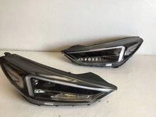 Load image into Gallery viewer, Frontscheinwerfer Hyundai Tucson 92102D7700 92101D770 Ein Satz Headlight SCH7804568176tq