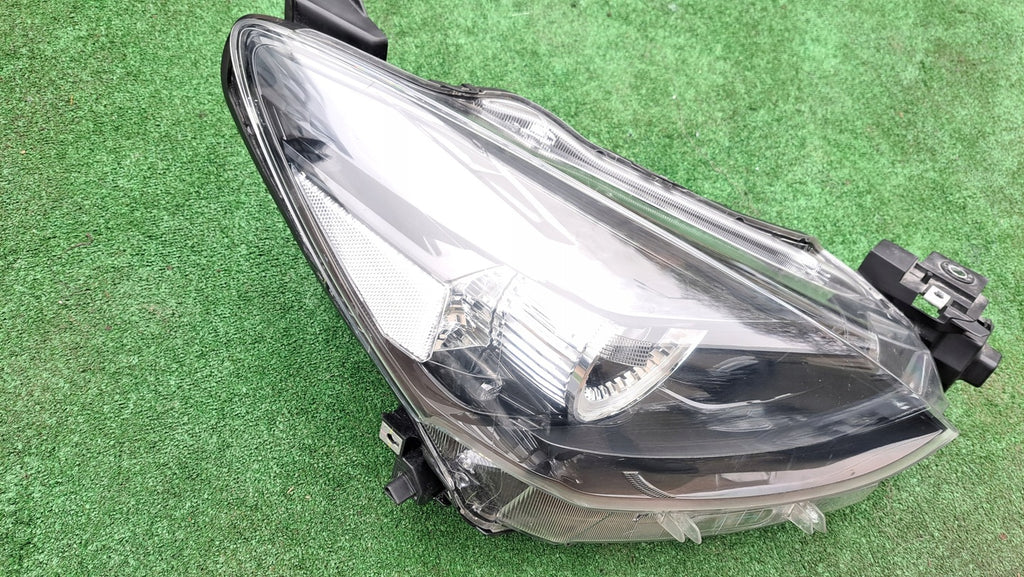 Frontscheinwerfer Mazda 2 D43N-51030 LED Rechts Scheinwerfer Headlight