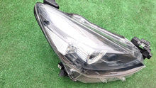 Load image into Gallery viewer, Frontscheinwerfer Mazda 2 D43N-51030 LED Rechts Scheinwerfer Headlight