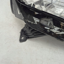 Laden Sie das Bild in den Galerie-Viewer, Frontscheinwerfer Dacia Sandero III 260107920R Full LED Rechts Headlight