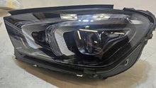 Load image into Gallery viewer, Frontscheinwerfer Mercedes-Benz Gle A1679066504 Links Scheinwerfer Headlight