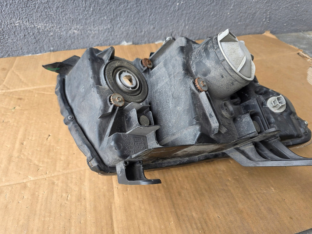 Frontscheinwerfer Mitsubishi Pajero I 100-67018 Xenon Rechts oder Links