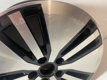 Load image into Gallery viewer, 1x Alufelge 17 Zoll 7.0" 5x112 40ET Glanz Silber 3G0601025AM VW Passat Rim Wheel FEL9267771055gu
