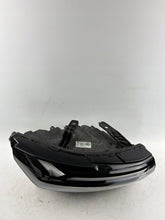 Laden Sie das Bild in den Galerie-Viewer, Frontscheinwerfer Dacia Duster 260107725R LED Rechts Scheinwerfer Headlight SCH3439719175zk