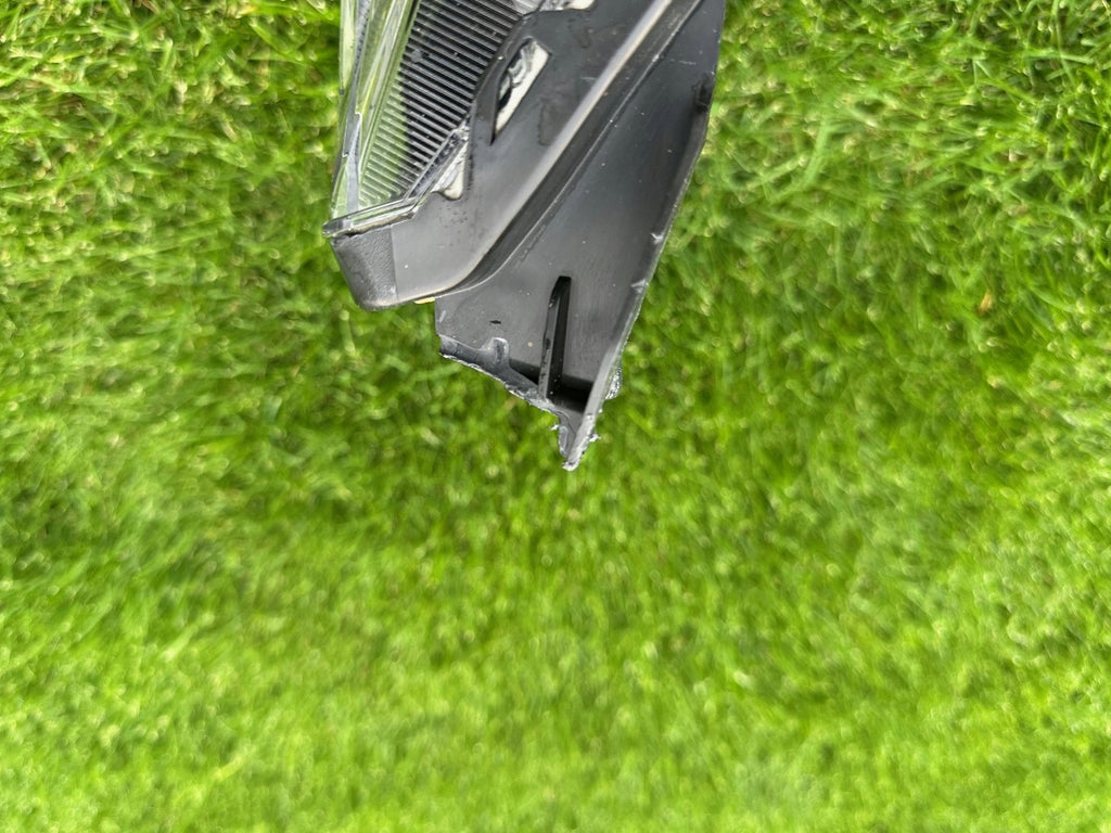 Frontscheinwerfer Mitsubishi Eclipse Cross I 8301D185 LED Rechts oder Links