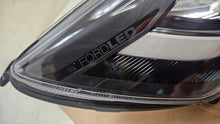 Laden Sie das Bild in den Galerie-Viewer, Frontscheinwerfer Ford Focus 2X7B13E014CF Rechts Scheinwerfer Headlight SCH5463710094zz
