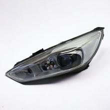 Laden Sie das Bild in den Galerie-Viewer, Frontscheinwerfer Ford Focus III CV44-13D154-AK LED Rechts oder Links