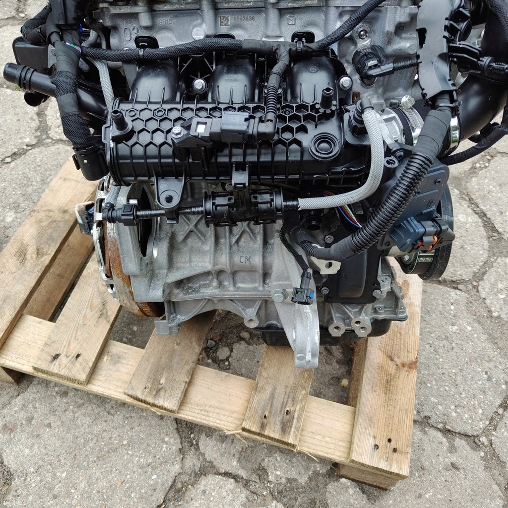 Motor Peugeot 2008 II CRD93 1.2 THP 73PS 54kW 48TKm Hybrid Engine Unkomplett