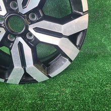 Load image into Gallery viewer, 1x Alufelge 17 Zoll 6.5&quot; 5x114.3 50ET 403005180R Dacia Duster Rim Wheel