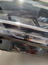 Laden Sie das Bild in den Galerie-Viewer, Frontscheinwerfer VW Passat B8 3G1941036Q LED Rechts Scheinwerfer Headlight