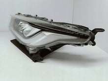 Laden Sie das Bild in den Galerie-Viewer, Frontscheinwerfer Toyota 4 Yaris L1776 Links Scheinwerfer Headlight SCH7919252733ei
