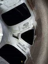 Load image into Gallery viewer, 1x Alufelge 17 Zoll 6.5" 5x112 39ET 6856076 BMW X1 F48 Rim Wheel FEL8516167454qq