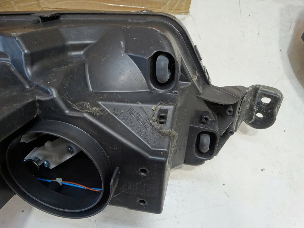 Frontscheinwerfer Citroën C4 Picasso II 9675974880 Rechts Scheinwerfer Headlight SCH8300923672it