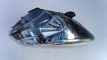 Load image into Gallery viewer, Frontscheinwerfer Toyota Yaris Rechts Scheinwerfer Headlight