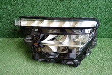 Laden Sie das Bild in den Galerie-Viewer, Frontscheinwerfer Skoda Kamiq 655941015B Full LED Ein Stück (Rechts oder Links) SCH7359285461td