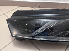 Laden Sie das Bild in den Galerie-Viewer, Frontscheinwerfer Skoda Octavia IV 5E4941015A LED Links Scheinwerfer Headlight SCH9047719463tt