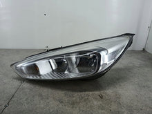 Laden Sie das Bild in den Galerie-Viewer, Frontscheinwerfer Ford Focus III F1EB-13W030-AD Links Scheinwerfer Headlight SCH1749693435xz