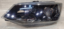 Laden Sie das Bild in den Galerie-Viewer, Frontscheinwerfer Skoda Fabia 6V1941015B LED Links Scheinwerfer Headlight