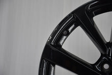 Laden Sie das Bild in den Galerie-Viewer, 1x Alufelge 18 Zoll 7.0&quot; 5x114.3 45ET Glanz Schwarz BDEL-V3-810 Mazda Rim Wheel