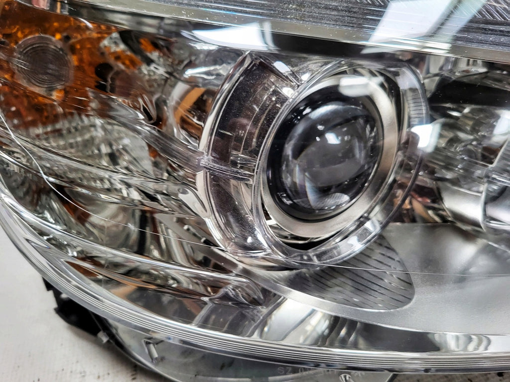 Frontscheinwerfer Mercedes-Benz W204 A2048202961 A2048200159 Xenon Ein Satz SCH5509218011yg