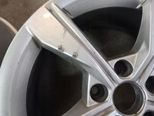 Load image into Gallery viewer, 1x Alufelge 17 Zoll 7.5" 5x112 38ET Glanz Silber 8W0601025 Audi A4 B9 Rim Wheel FEL9911233807ro