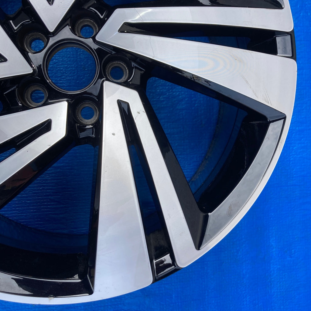 1x Alufelge 18 Zoll 7.0" 5x100 39ET 2GM601025H VW T-Cross Rim Wheel FEL7657335137kk