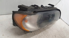 Load image into Gallery viewer, Frontscheinwerfer BMW X5 E53 151834-00 Xenon Rechts Scheinwerfer Headlight SCH3918160270ln
