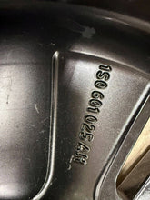 Laden Sie das Bild in den Galerie-Viewer, 1x Alufelge 15 Zoll 1S0601025AH VW Up Rim Wheel FEL5933354441iw