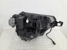 Laden Sie das Bild in den Galerie-Viewer, Frontscheinwerfer Skoda Karoq 57B941035 Links Scheinwerfer Headlight SCH8577034173su