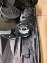Laden Sie das Bild in den Galerie-Viewer, Frontscheinwerfer Renault Clio IV 260100653R Rechts Scheinwerfer Headlight SCH2002016739vs
