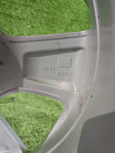 Load image into Gallery viewer, 1x Alufelge 17 Zoll 7.0" 5x114.3 40ET Glanz Silber Nissan I 1 Rim Wheel FEL4363101790ej