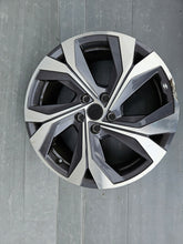Load image into Gallery viewer, 1x Alufelge 18 Zoll 7.0&quot; 5x114.3 35ET Glanz Grau 403005075 Mg Captur Ii