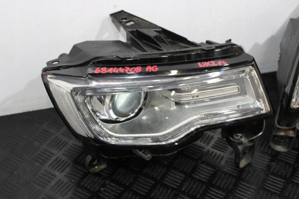 Frontscheinwerfer Jeep Grand Cherokee Wk2 68144708AG 68144709AG LED Ein Satz SCH4316480486wa