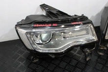 Laden Sie das Bild in den Galerie-Viewer, Frontscheinwerfer Jeep Grand Cherokee Wk2 68144708AG 68144709AG LED Ein Satz SCH4316480486wa