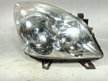 Load image into Gallery viewer, Frontscheinwerfer Toyota Corolla Verso 0821211M8R Rechts Scheinwerfer Headlight SCH5965177434ns