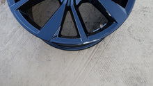 Laden Sie das Bild in den Galerie-Viewer, 1x Alufelge 18 Zoll 7.0" 5x112 2G7601025G VW Rim Wheel FEL7574227848te