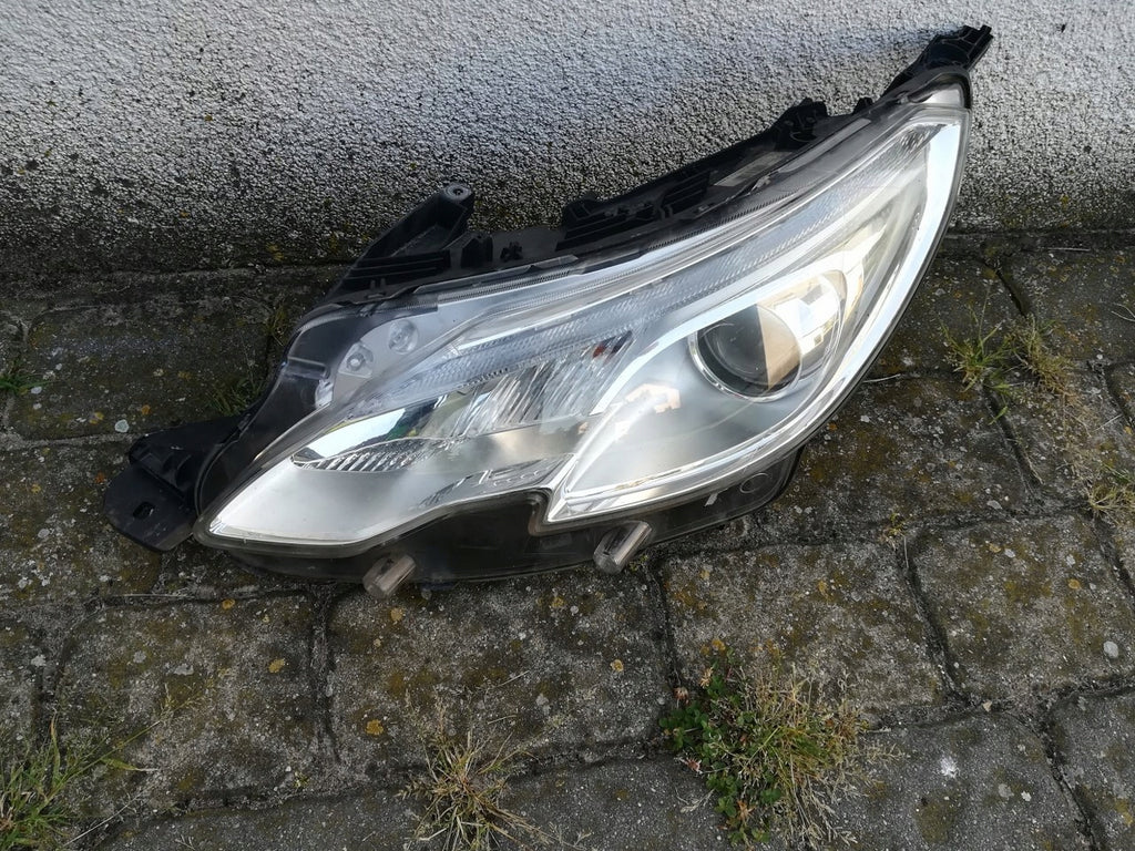 Frontscheinwerfer Peugeot 2008 I 9815405780 Links Scheinwerfer Headlight