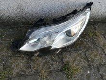 Laden Sie das Bild in den Galerie-Viewer, Frontscheinwerfer Peugeot 2008 I 9815405780 Links Scheinwerfer Headlight