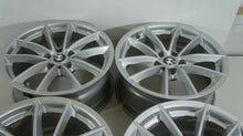 Laden Sie das Bild in den Galerie-Viewer, 4x Alufelge 17 Zoll 7.5" 5x112 27ET Glanz Silber 6868217 BMW Rim Wheel FEL9977549936px