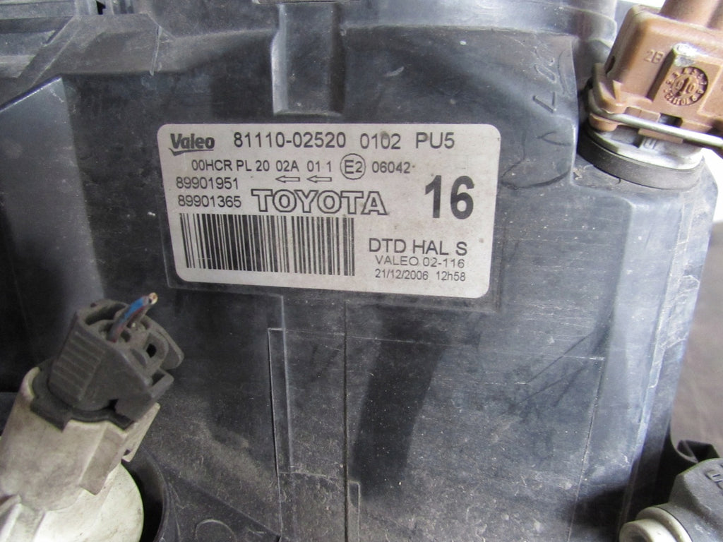 Frontscheinwerfer Toyota Auris 81110-02520 Rechts Scheinwerfer Headlight