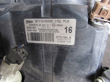 Load image into Gallery viewer, Frontscheinwerfer Toyota Auris 81110-02520 Rechts Scheinwerfer Headlight