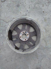 Load image into Gallery viewer, 1x Alufelge 15 Zoll 6.0&quot; 4x100 43ET 7700438286 Renault Scenic Rim Wheel