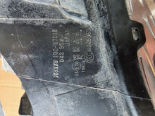 Laden Sie das Bild in den Galerie-Viewer, Frontscheinwerfer Mitsubishi Pajero I 100-67018 Xenon Rechts oder Links