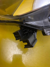 Load image into Gallery viewer, Frontscheinwerfer Toyota Hilux VIII LED Rechts Scheinwerfer Headlight SCH6903731466ur