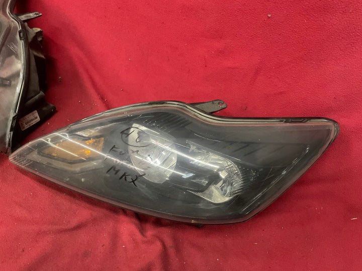 Frontscheinwerfer Ford Focus II 8M51-13W030-CE Ein Satz Scheinwerfer Headlight SCH9338887089yv