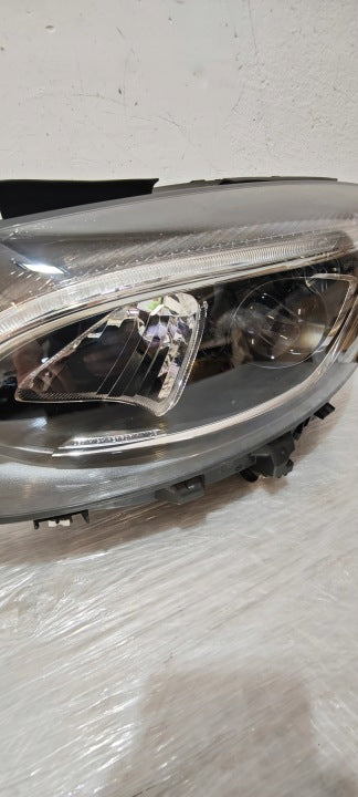 Frontscheinwerfer Mercedes-Benz W246 A2469067001 LED Ein Satz Headlight SCH8875255324og