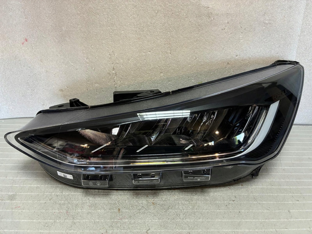 Frontscheinwerfer Ford Focus Links Scheinwerfer Headlight SCH1766842665px
