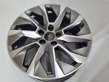 Laden Sie das Bild in den Galerie-Viewer, 1x Alufelge 16 Zoll 7.0&quot; 5x100 46ET 6V0601025B Skoda Fabia Iii Rim Wheel